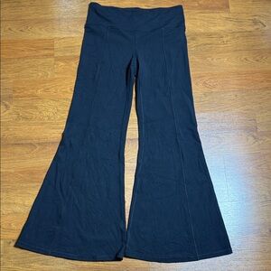 Athleta Elation ultra flare Black Pants XL